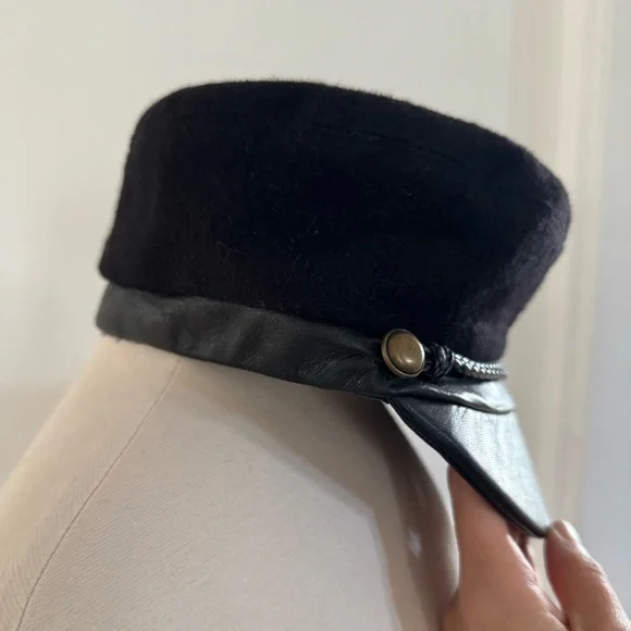 Black Eugenia Kim Elyse Camel Hair & Leather hat Excellent Condition - Picture 6 of 10